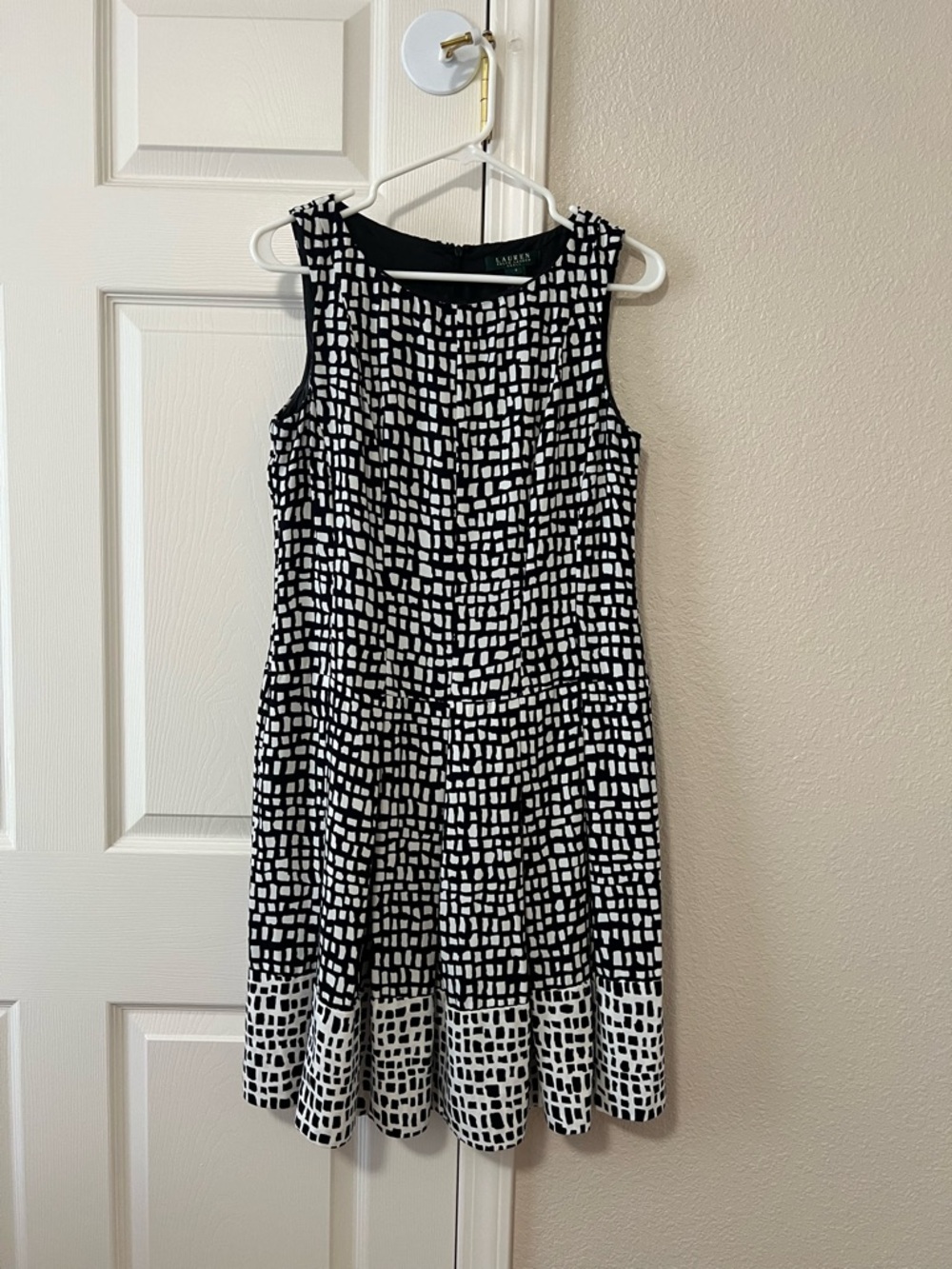 Lauren Ralph Lauren Black White Geometric Print Fit Flare Dress Size 8